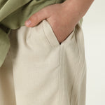 شورت مزين بطباعة للأولاد