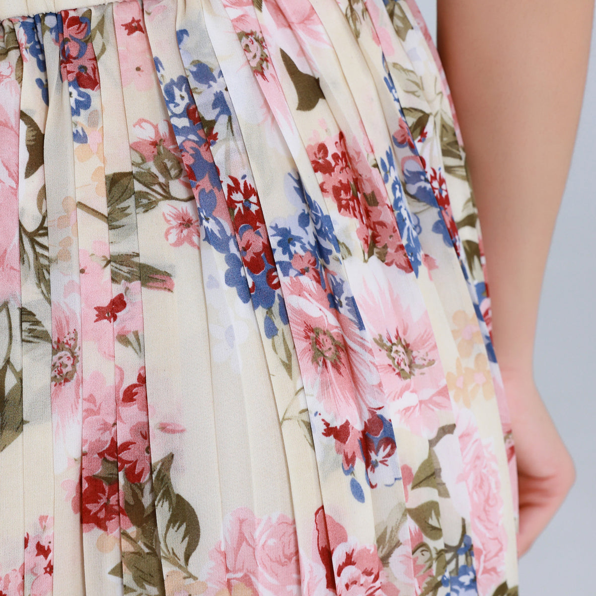 تنورة مزينة بنمط الزهور للنساء