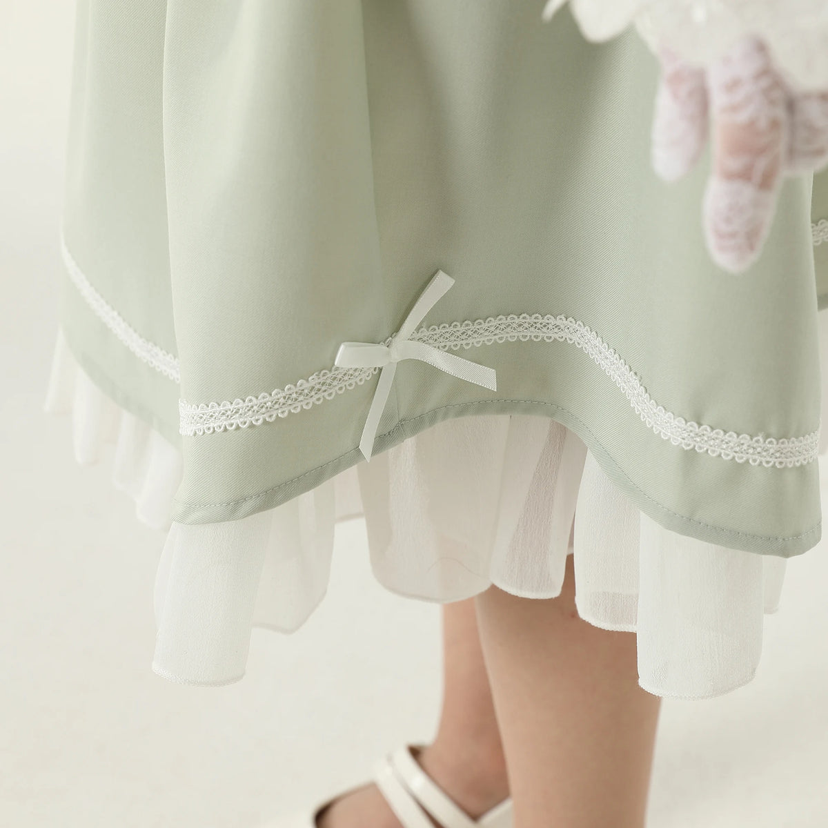 تنورة مطرزه للبنات