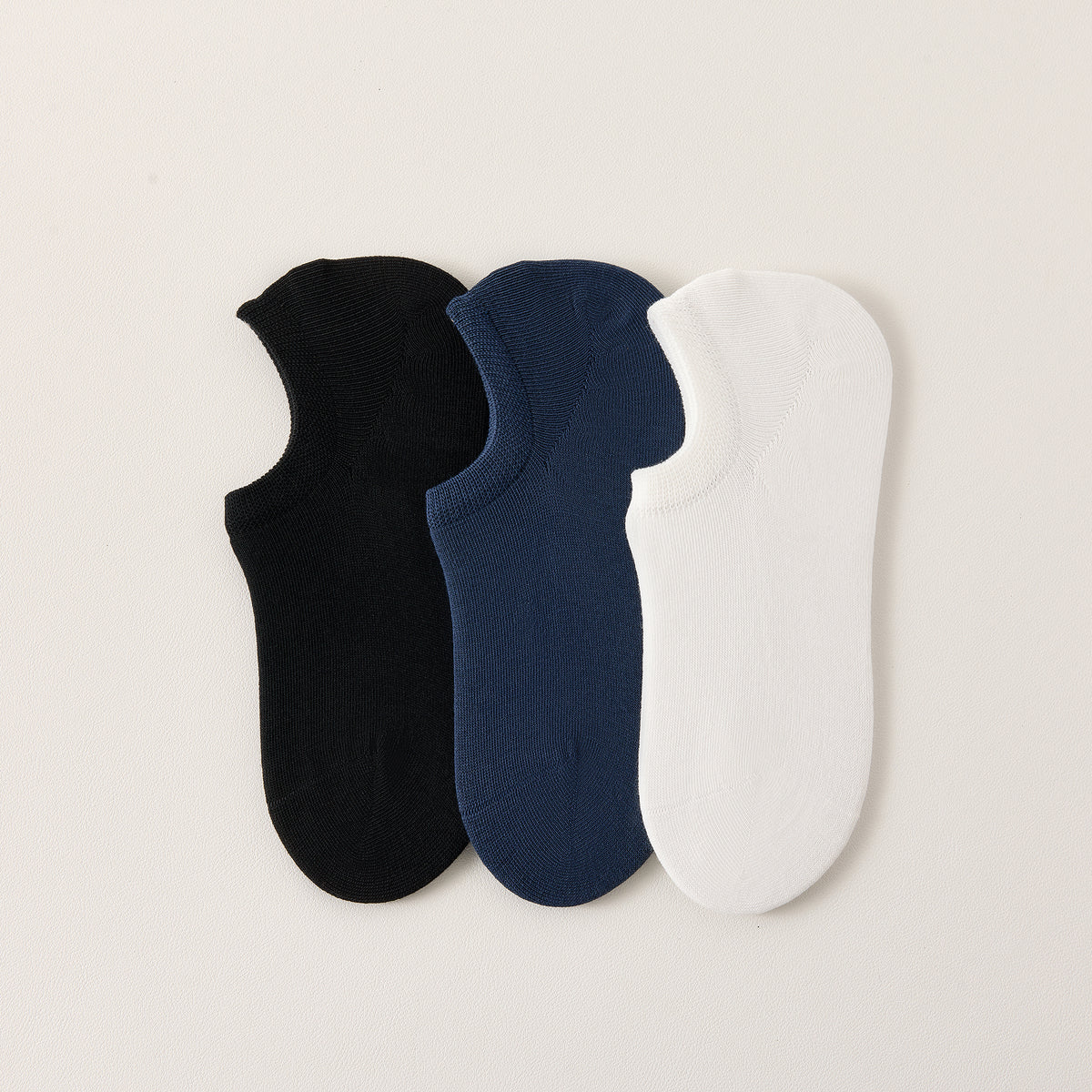 جوارب للنساء