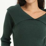 Elegant Plain Sweater for Women Image