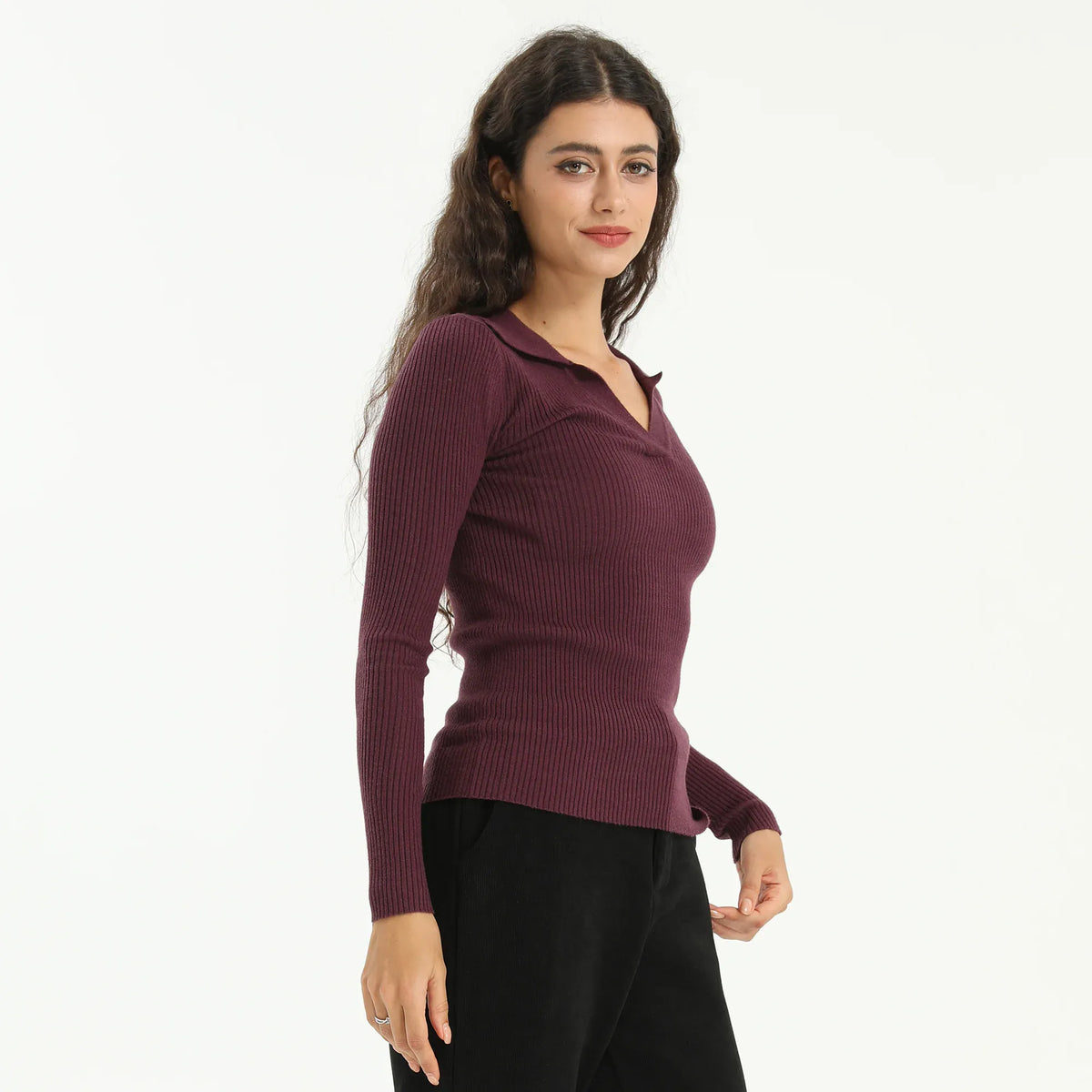 Elegant Plain Sweater for Women Image