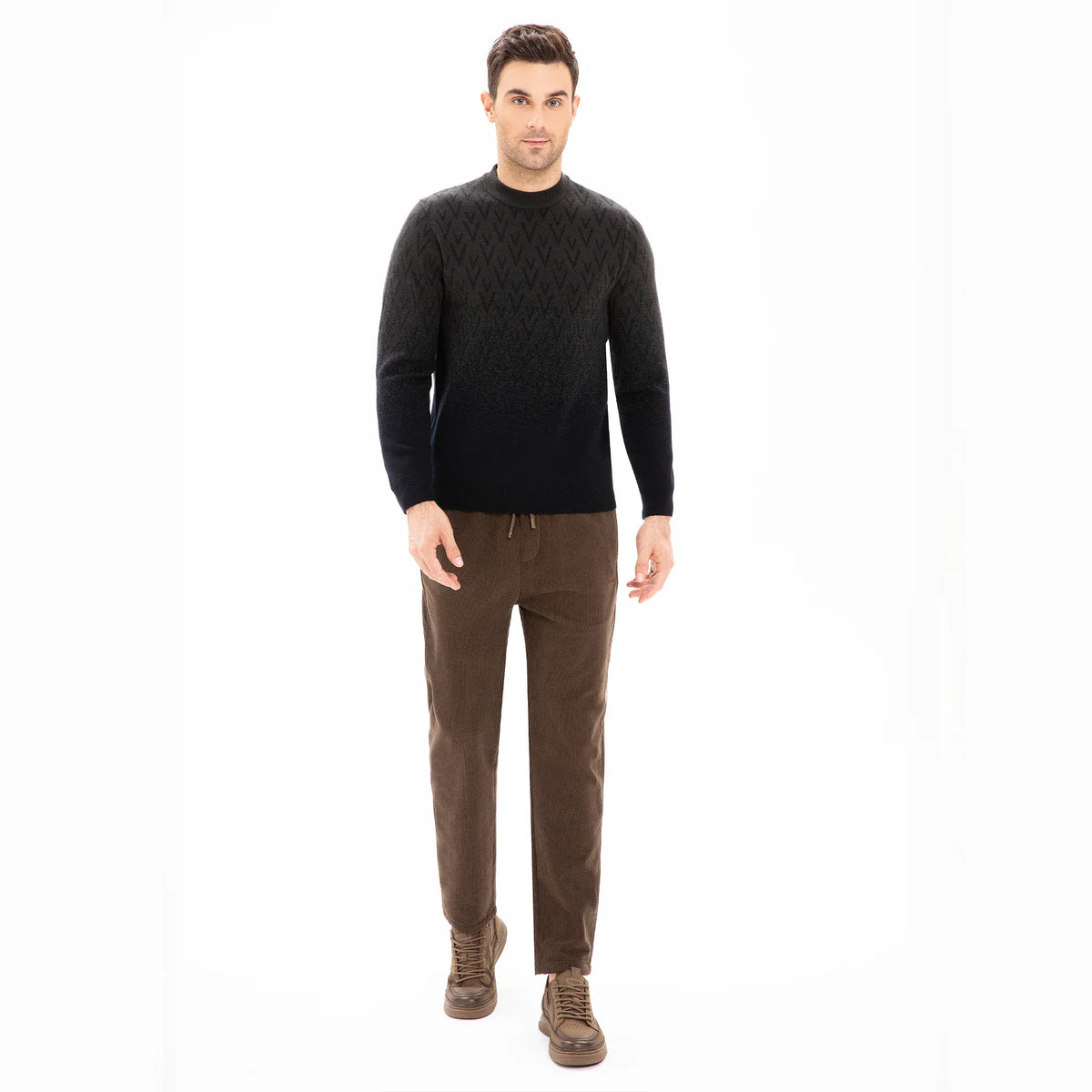 Elegant Classic Sweater for Men Image