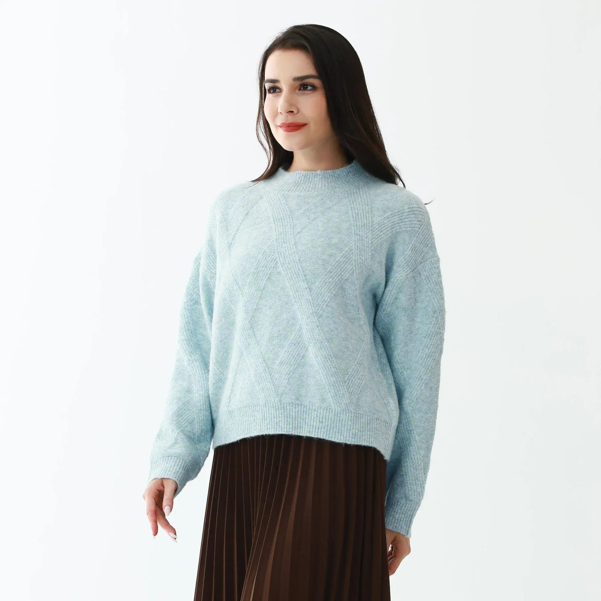 Elegant Solid Sweater for Women Image