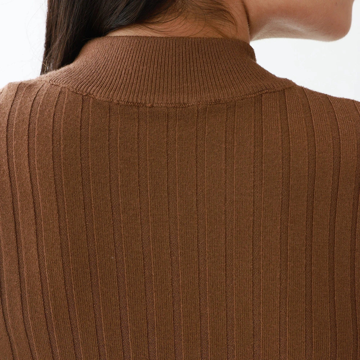 Elegant Plain Sweater for Women Image