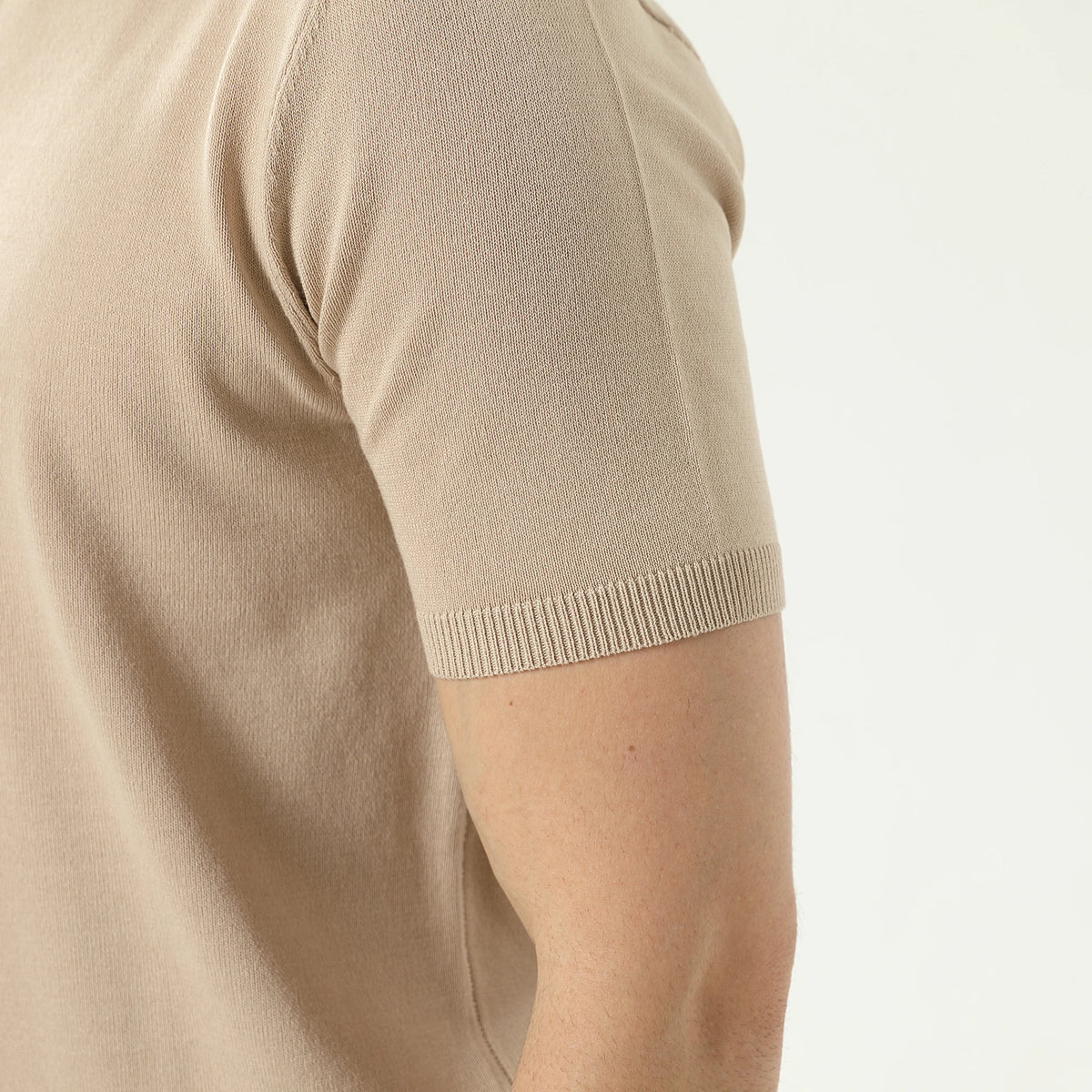 بولوشيرتساده للرجال