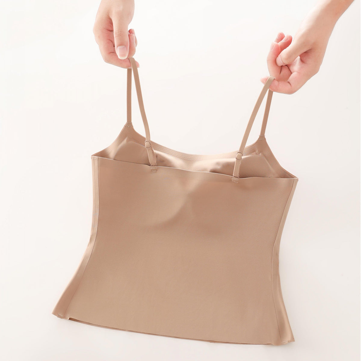 تانك توب للنساء