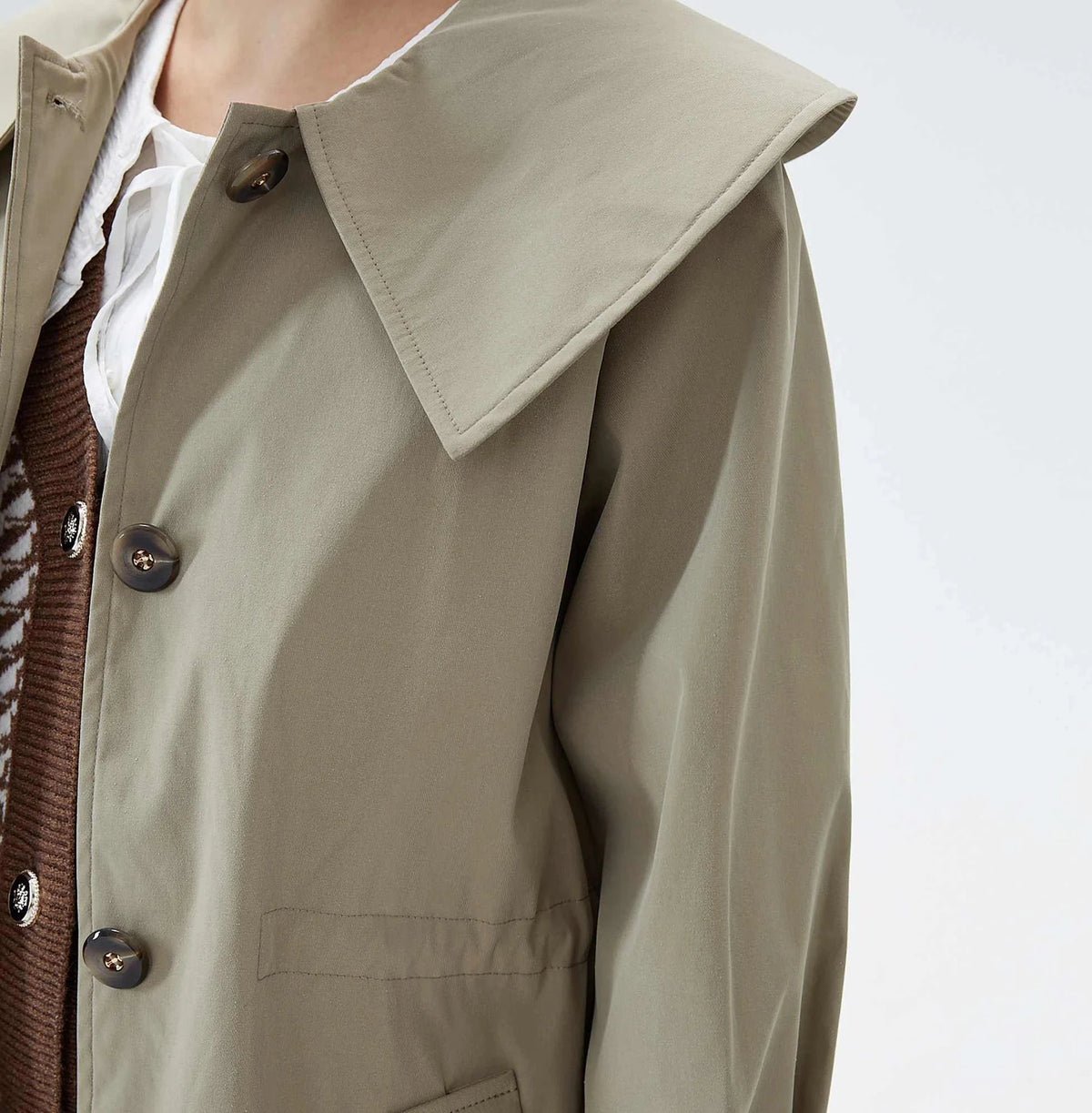 معطف سادة بأزرار إغلاق للنساء