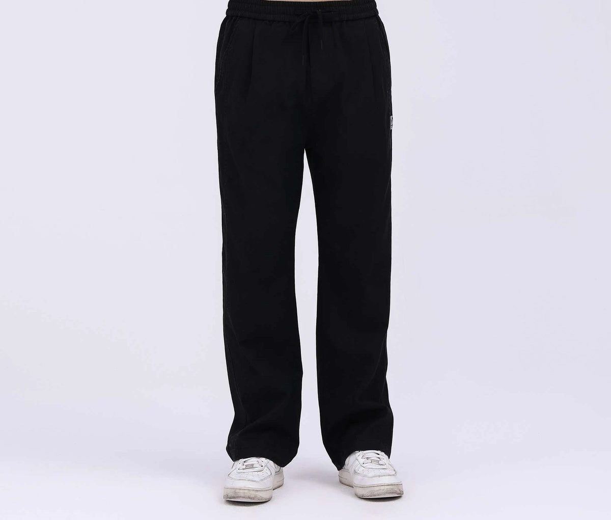 badge casual pants for men image