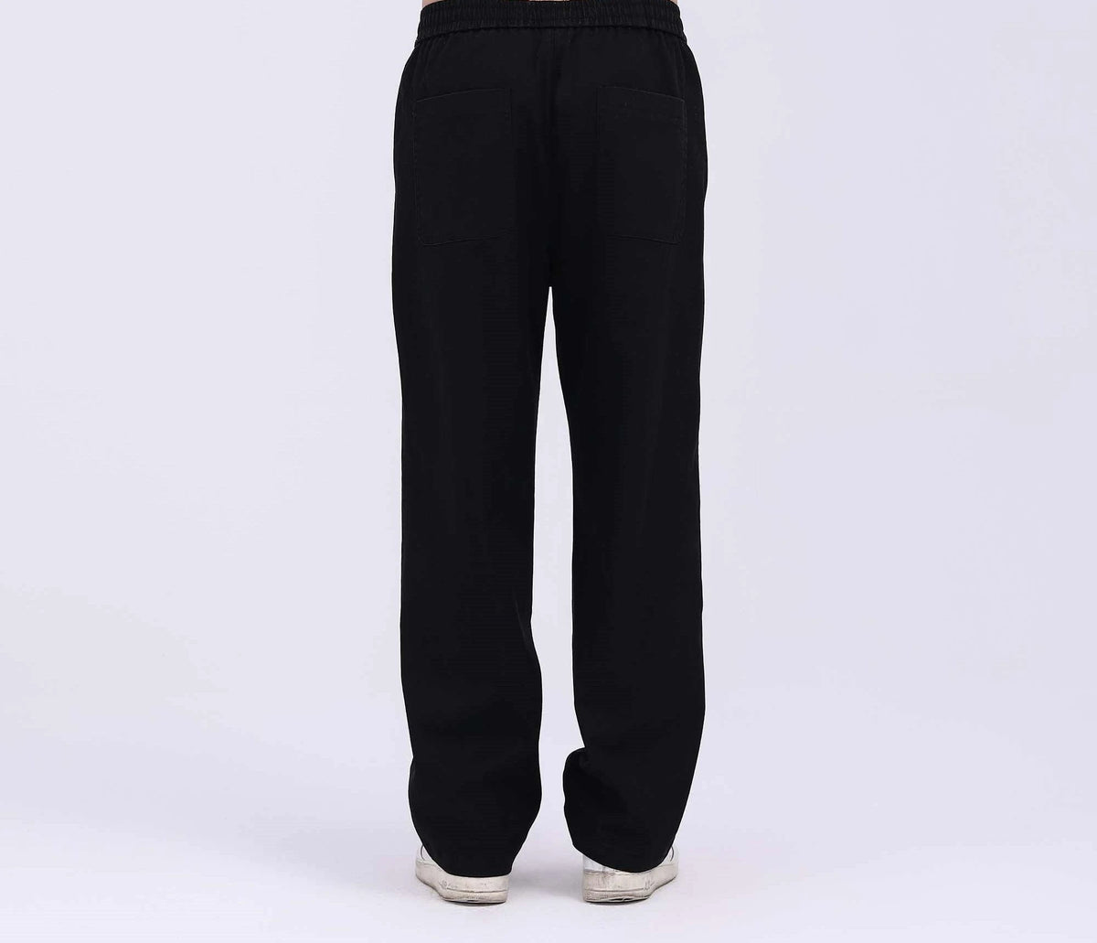 badge casual pants for men image