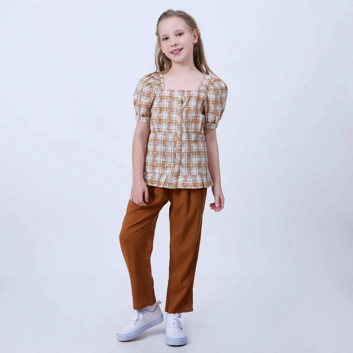 Harme Linen Pants For Girls 120 | 5-6Y Khaki 120 | 5-6Y,69,48,46.6,87.8 Image