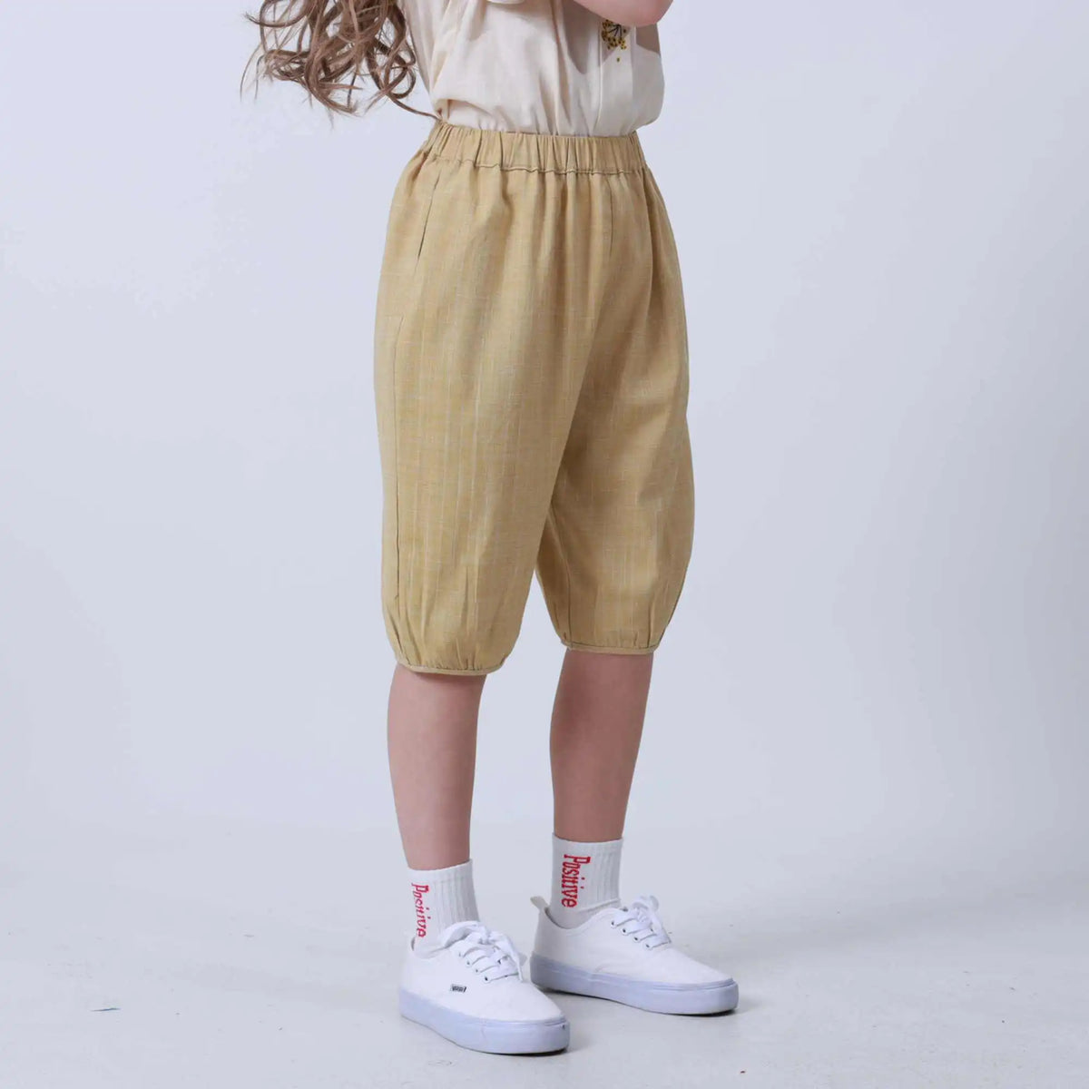 ankle tied linen shorts for girls image