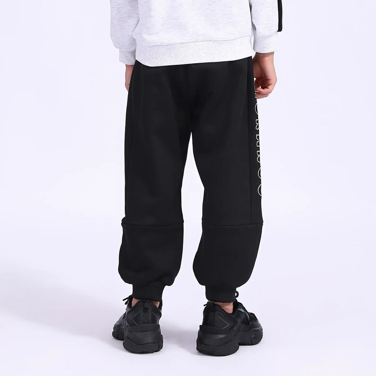 ankle tied casual pants for boys image