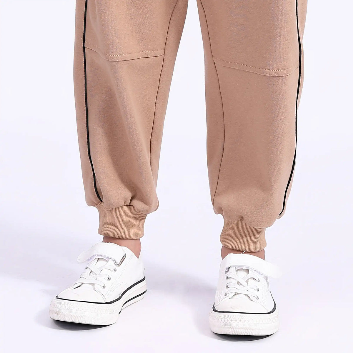 ankle tied casual pants for boys image