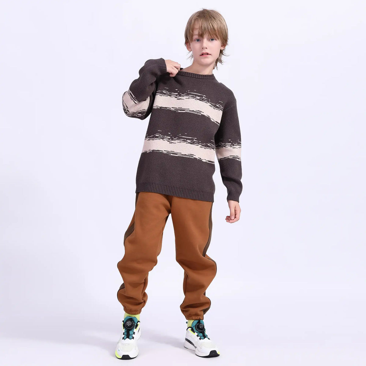 prominent print teenger sweater for boys image