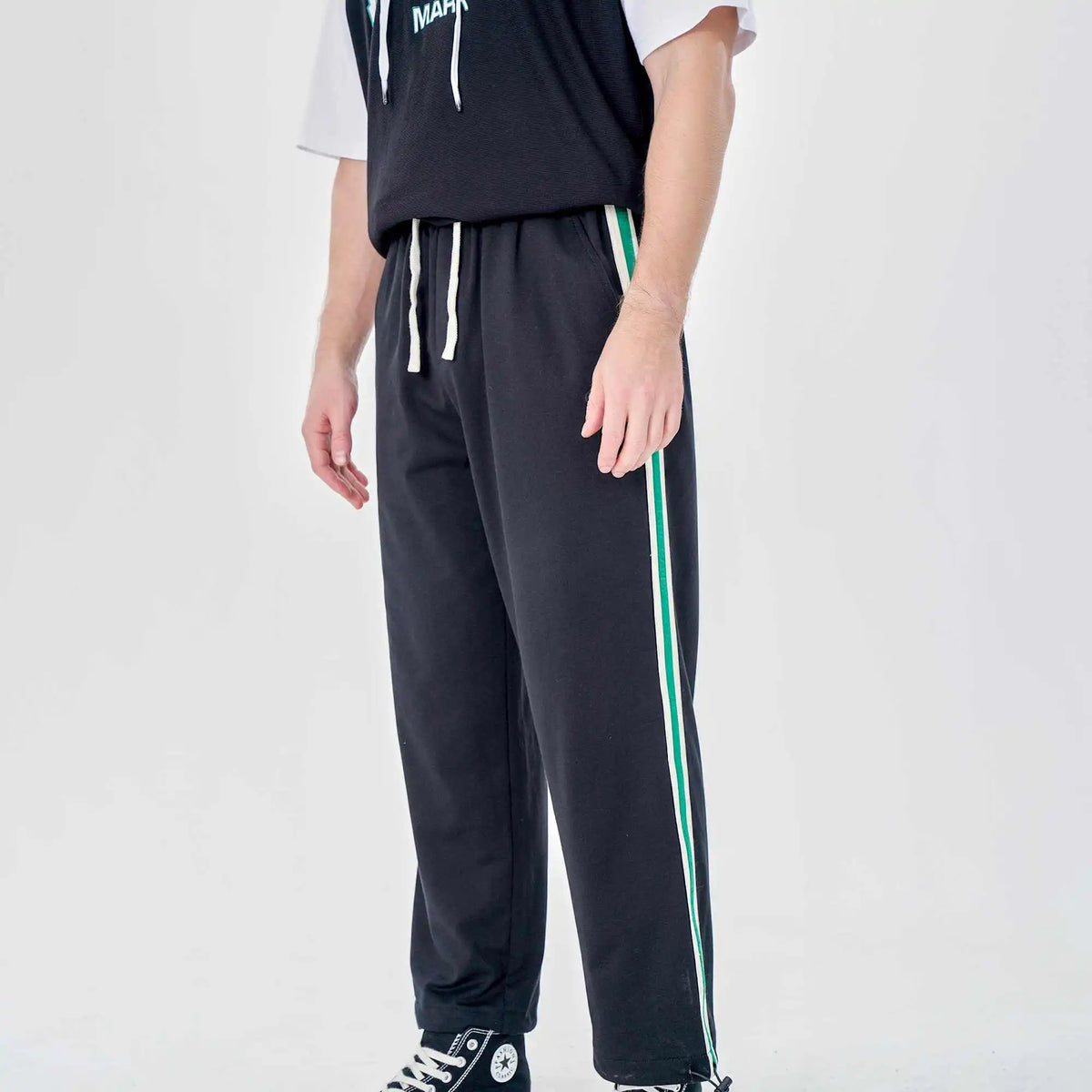 ankle tied casual pants for men image