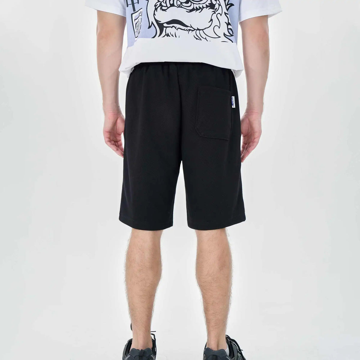 baggy casual shorts for men image