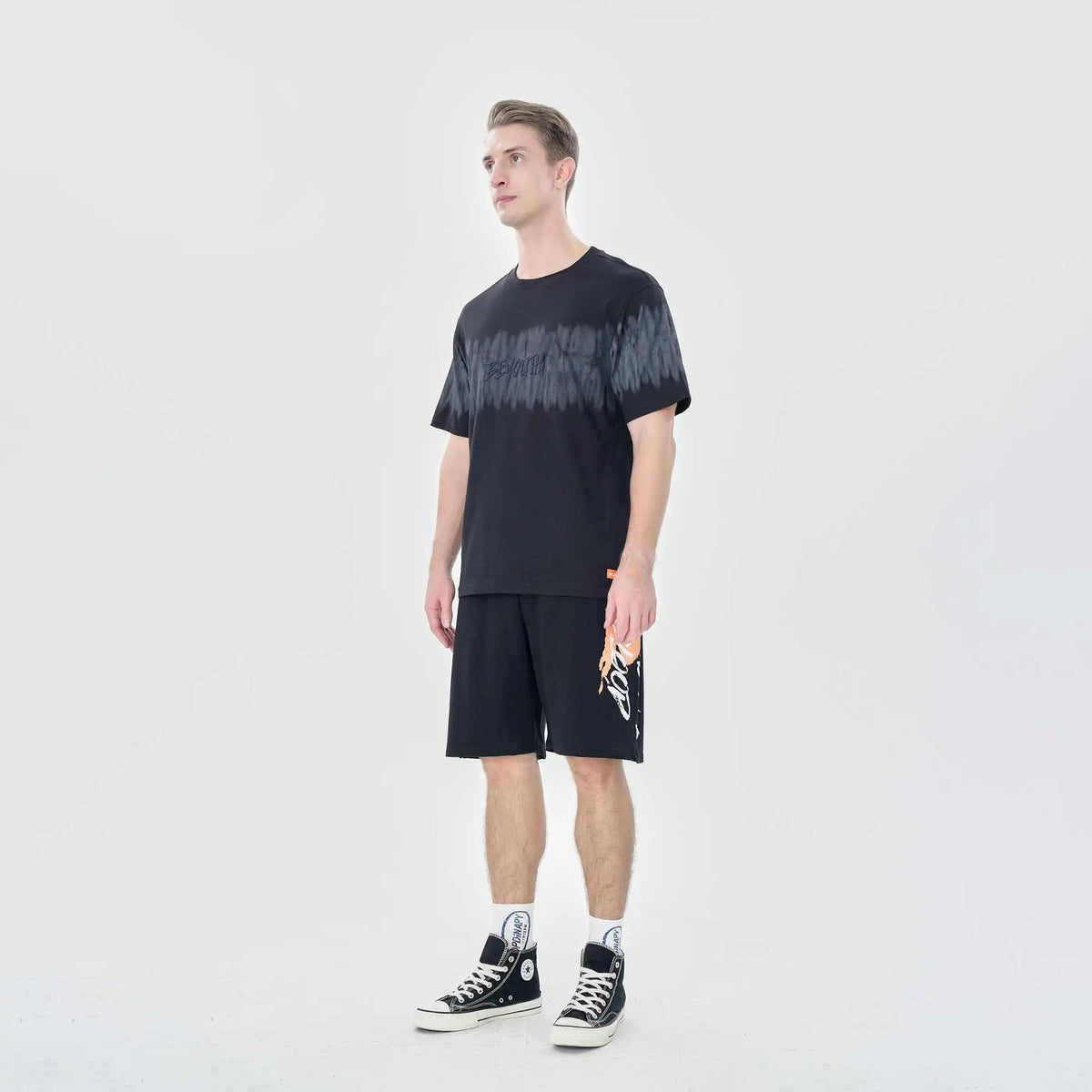 baggy casual shorts for men image