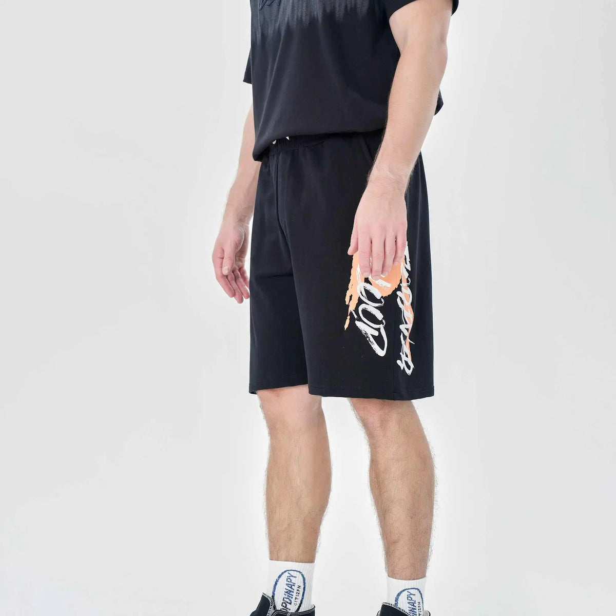 baggy casual shorts for men image