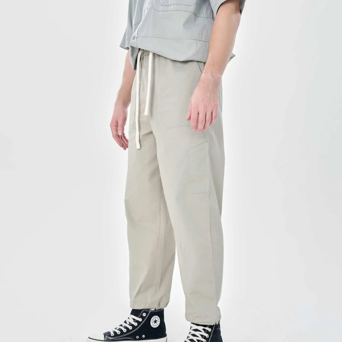 ankle tied casual pants for men image