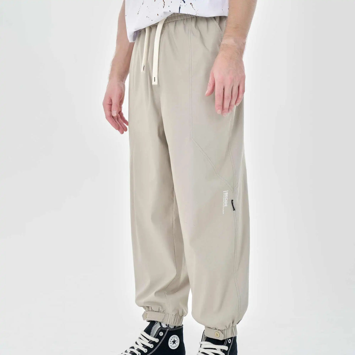 ankle tied casual pants for men image