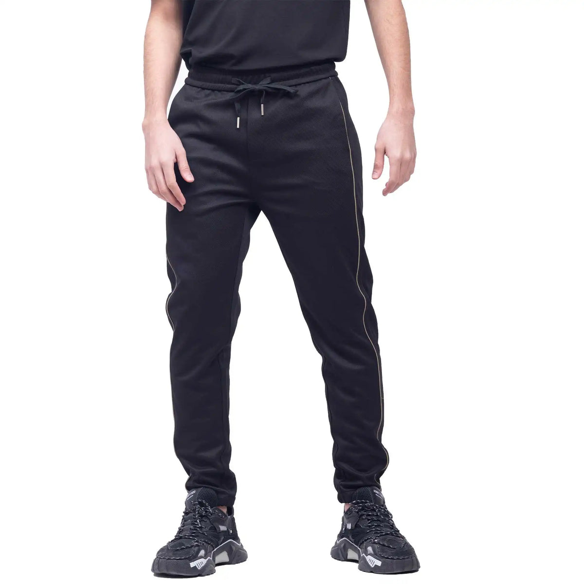 ankle tied casual pants for men image