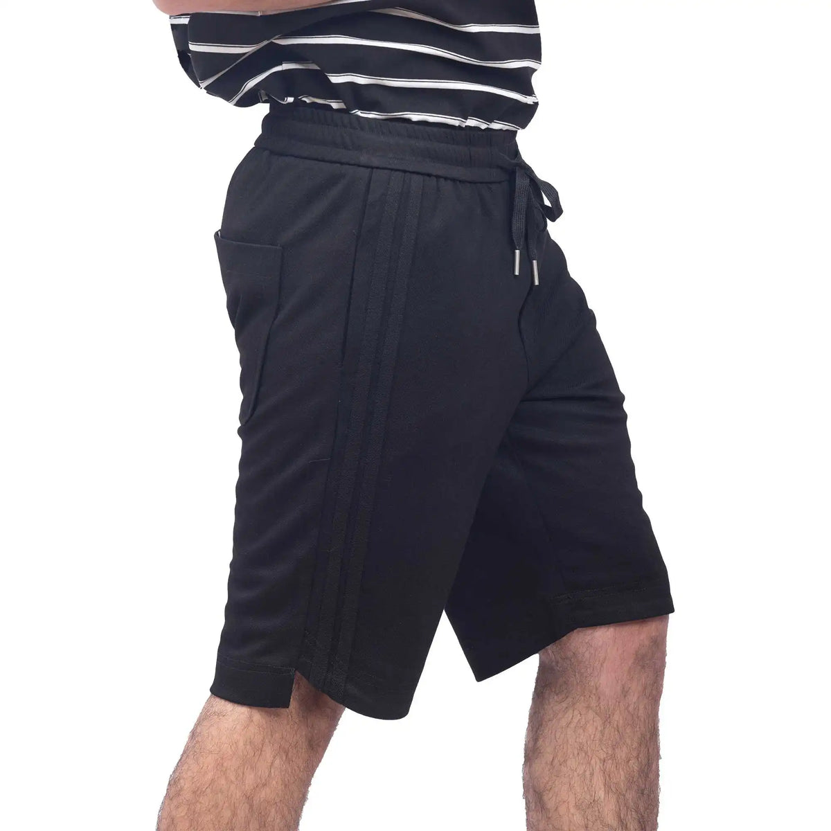 baggy casual shorts for men image