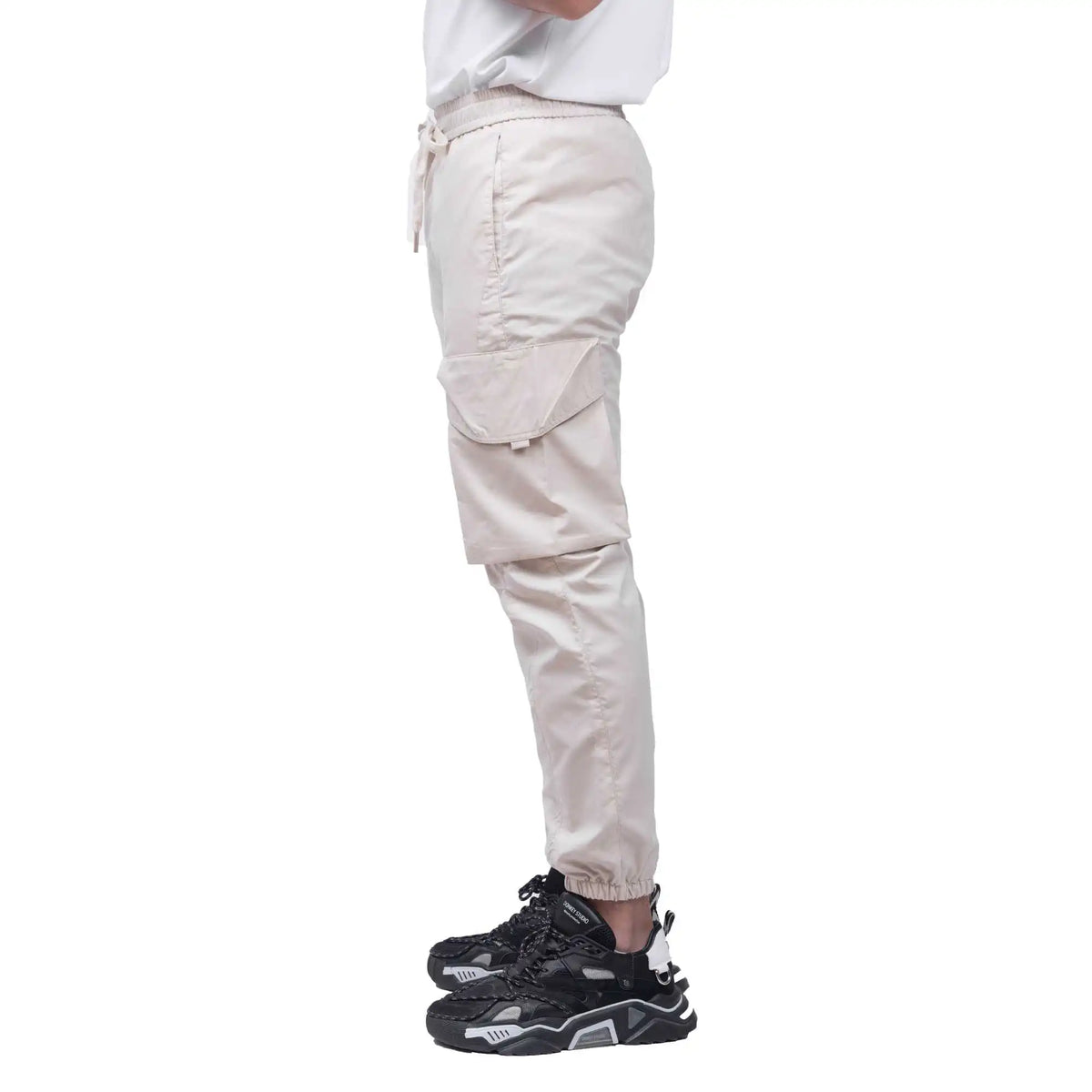 ankle tied casual pants for men image