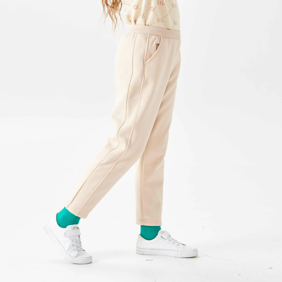 baggy fashion pants for girls image