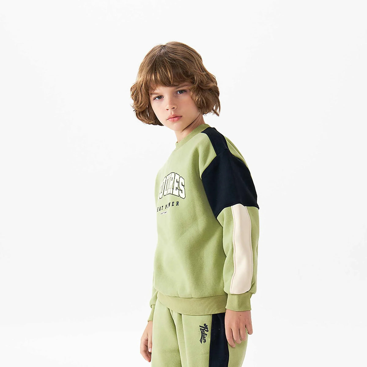 Color-Blocked Fashion Pullover For Boys Image