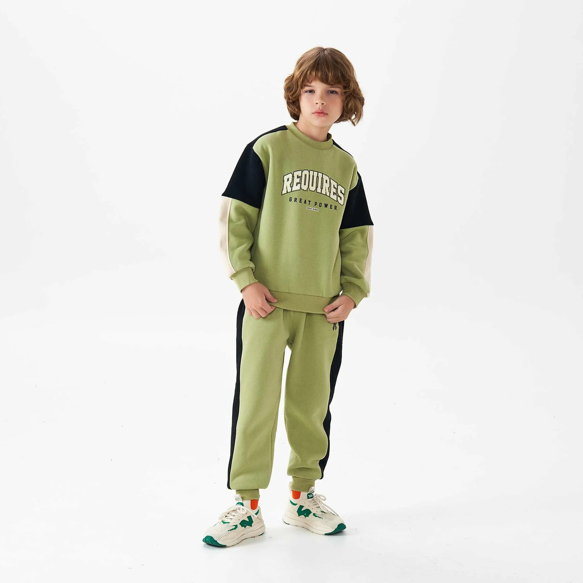 Color-Blocked Fashion Pullover For Boys Image